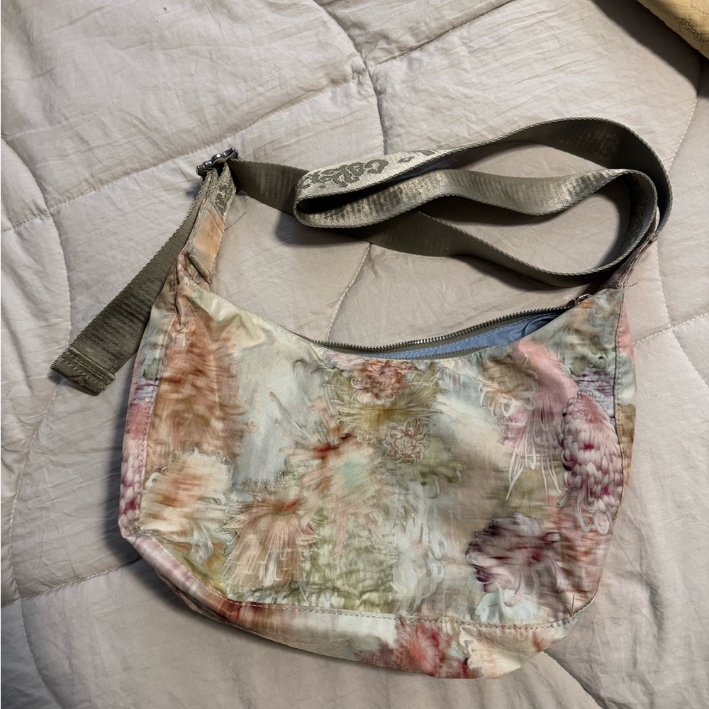 BAGGU x Collina Strada Medium Crescent Bag - Berry Chrysanthemum